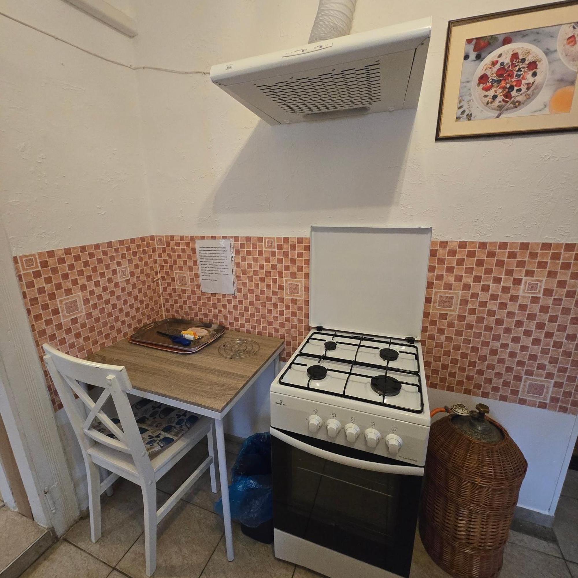 Orsi Apartman / Vendeghaz Kecskemét Eksteriør billede