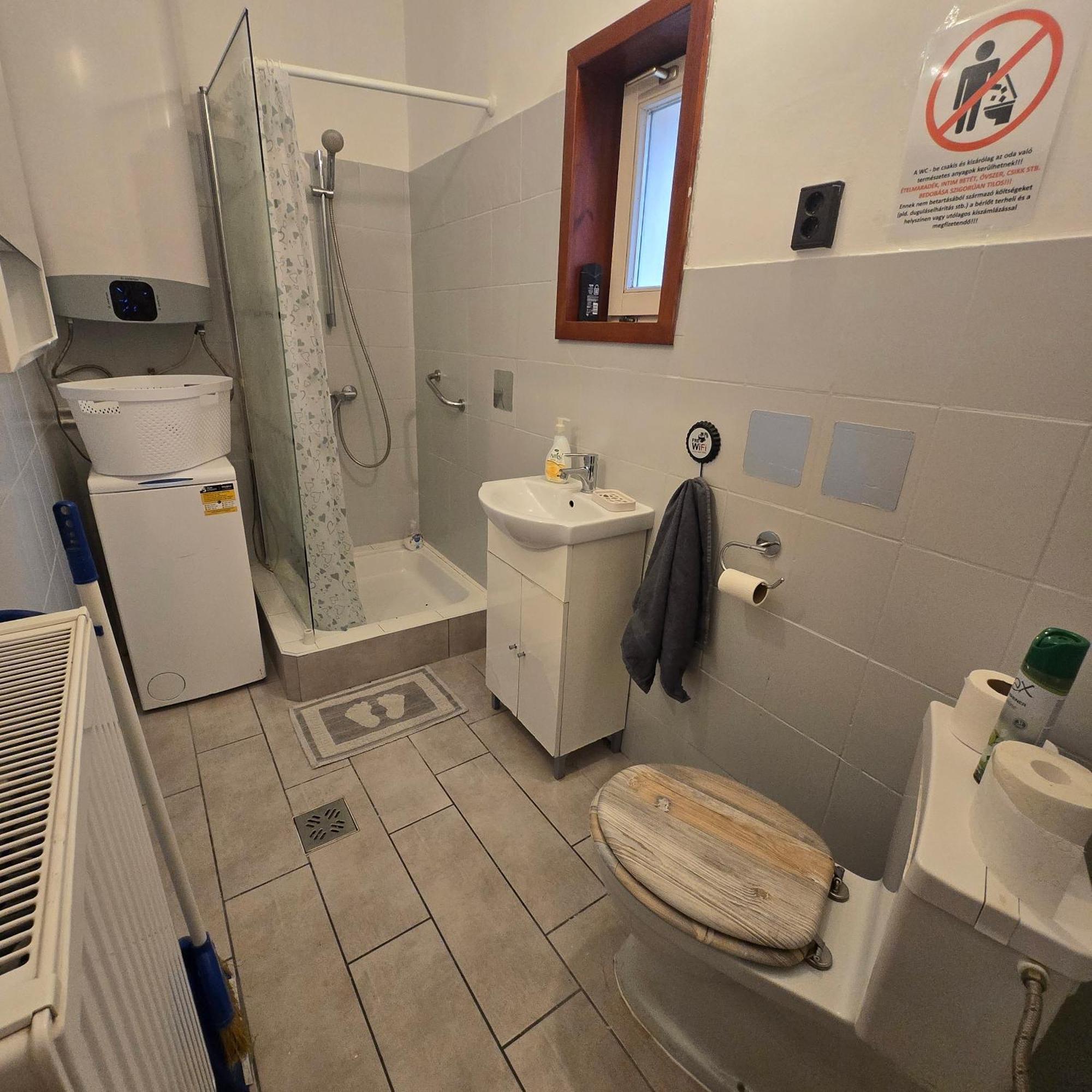 Orsi Apartman / Vendeghaz Kecskemét Eksteriør billede
